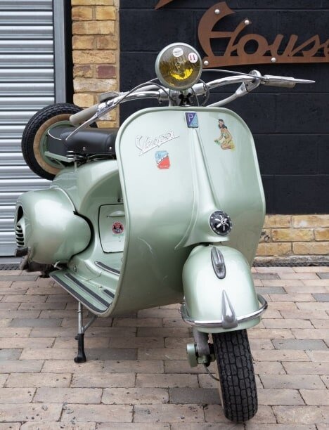 1952 Piaggio Vespa Image 1